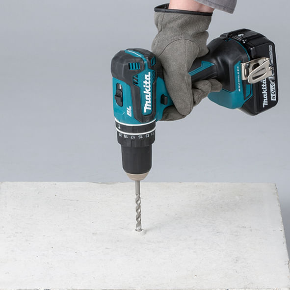 Taladro Percutor Inalámbrico 13mm 18v DHP485RFE Makita